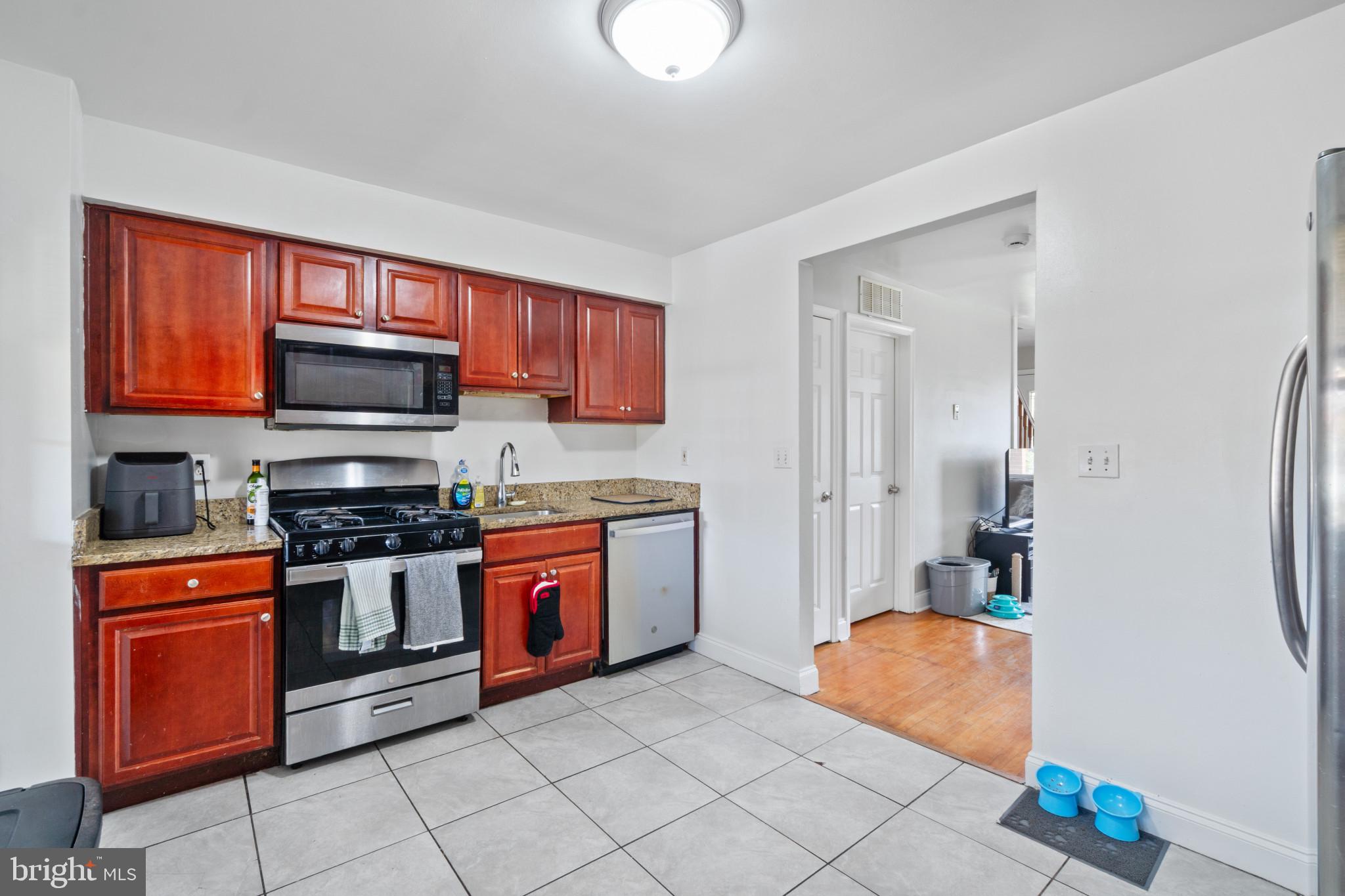 EASTWOOD - Residential