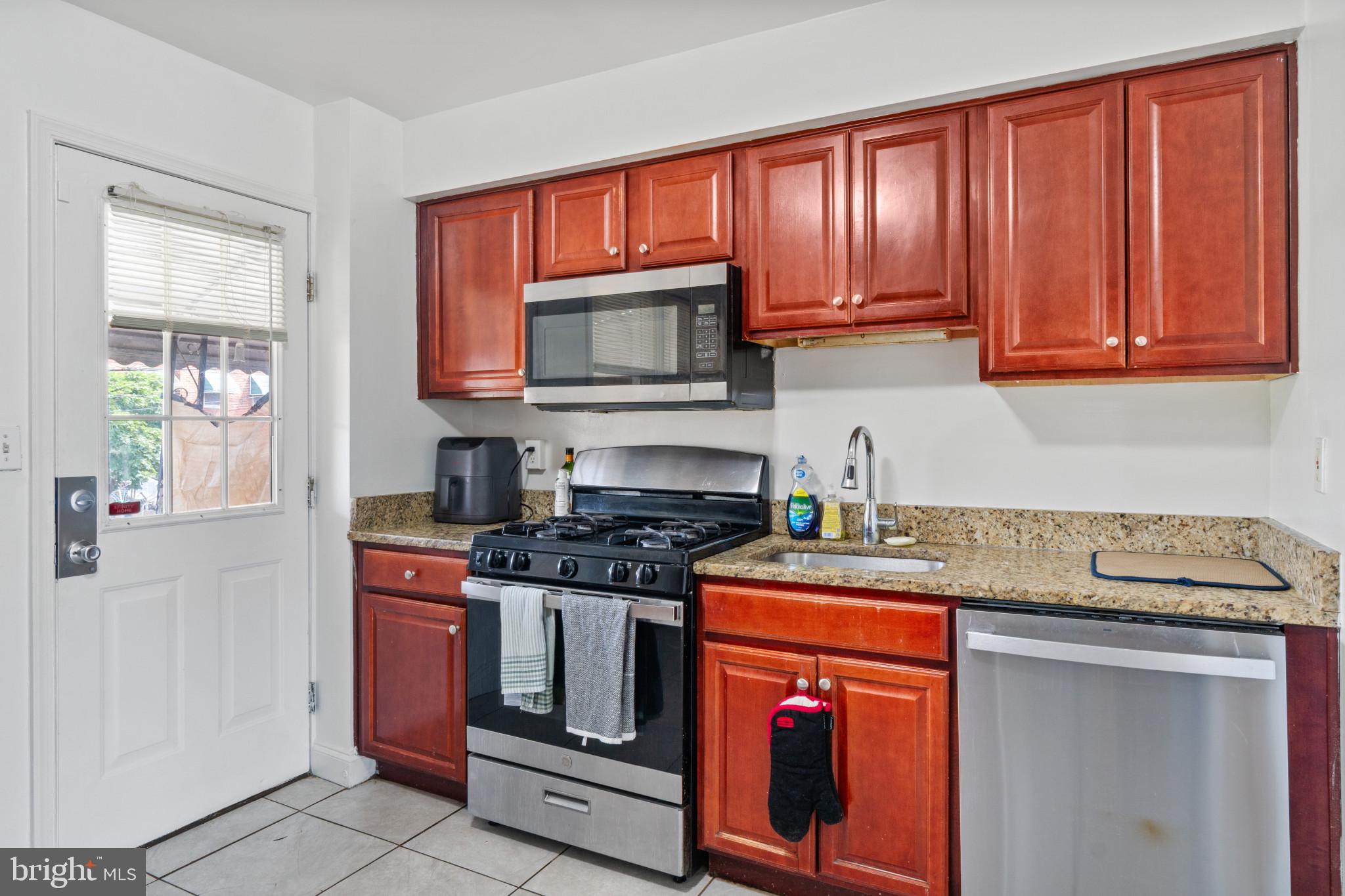 EASTWOOD - Residential