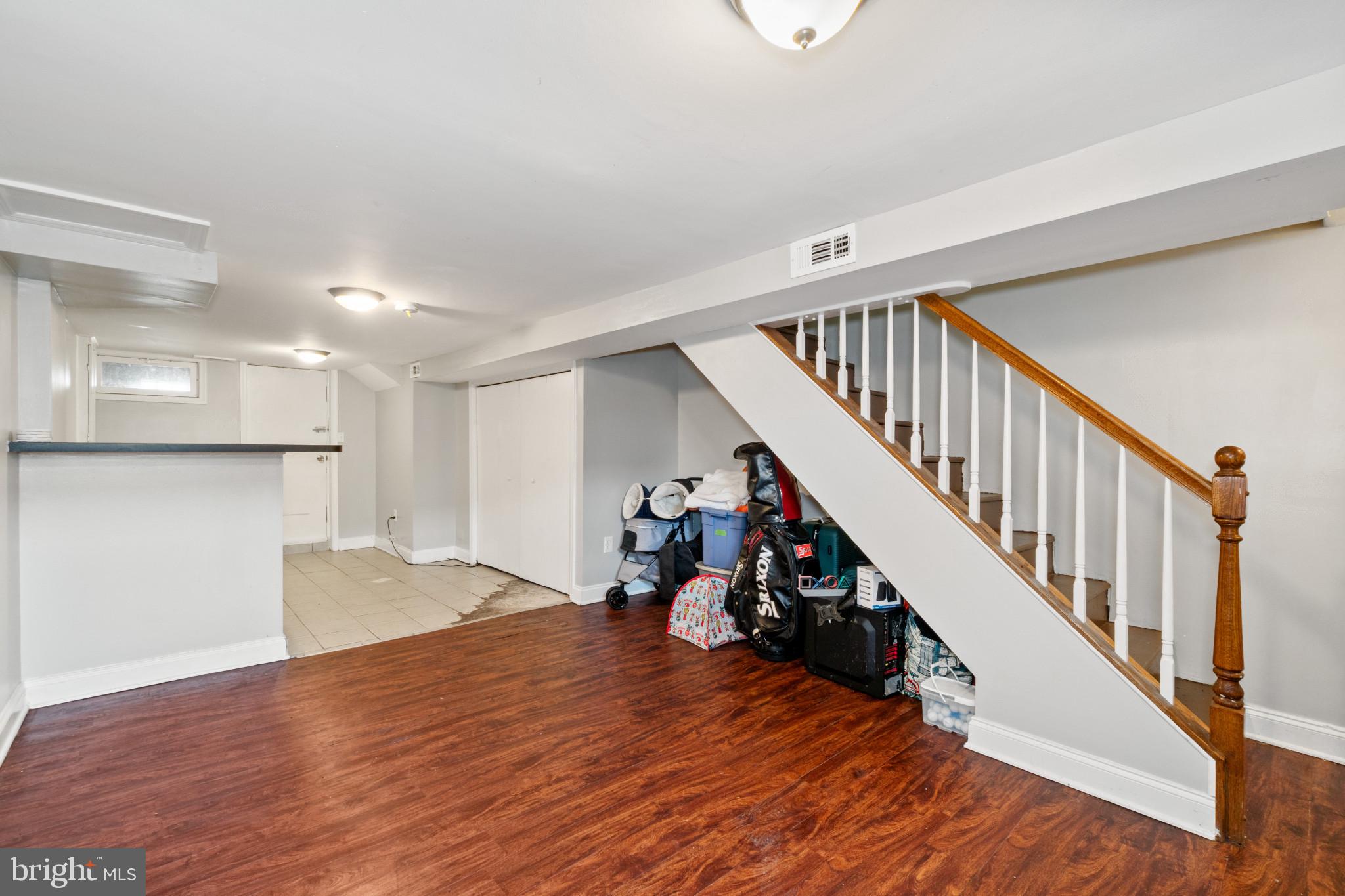 EASTWOOD - Residential