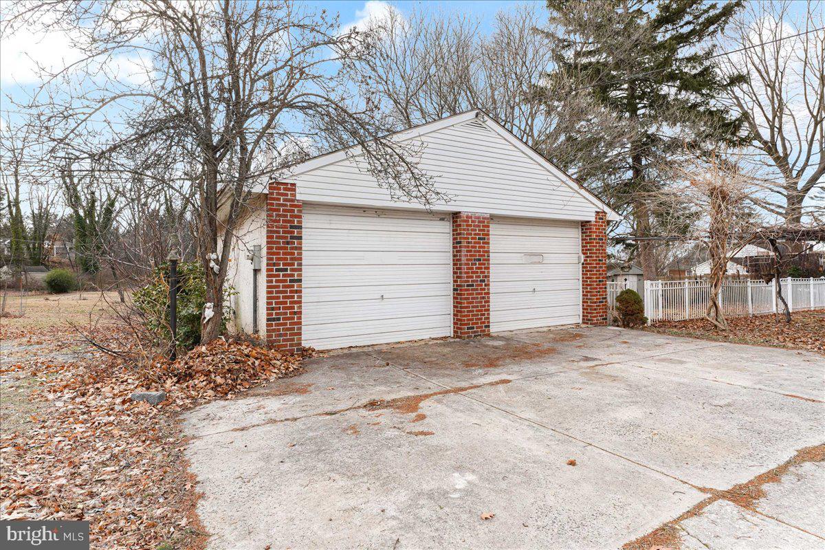 CURRAN TERRACE - Residential