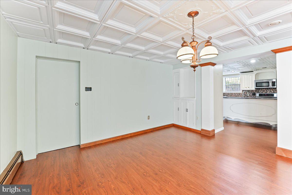 CURRAN TERRACE - Residential