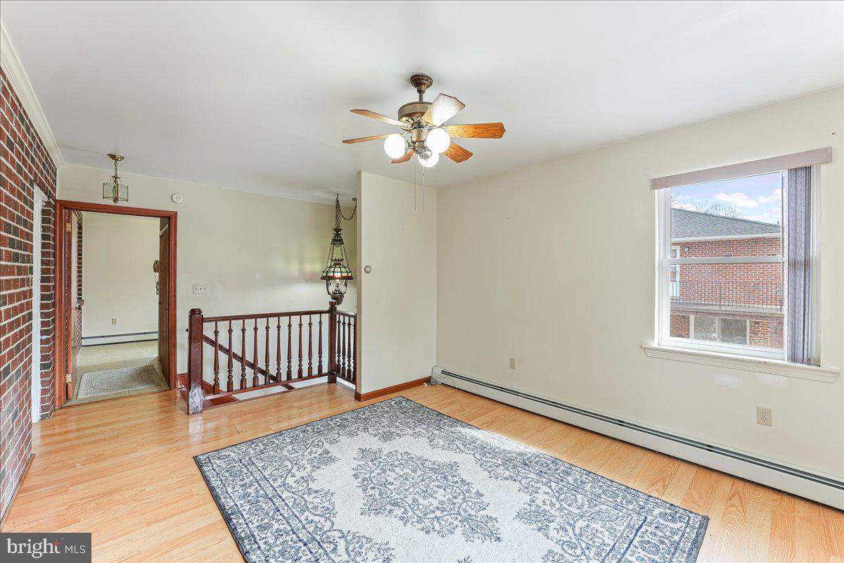 CURRAN TERRACE - Residential