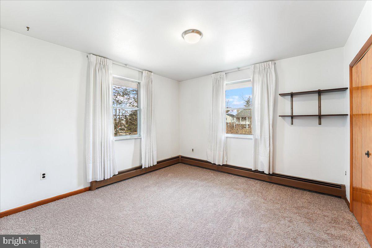 CURRAN TERRACE - Residential