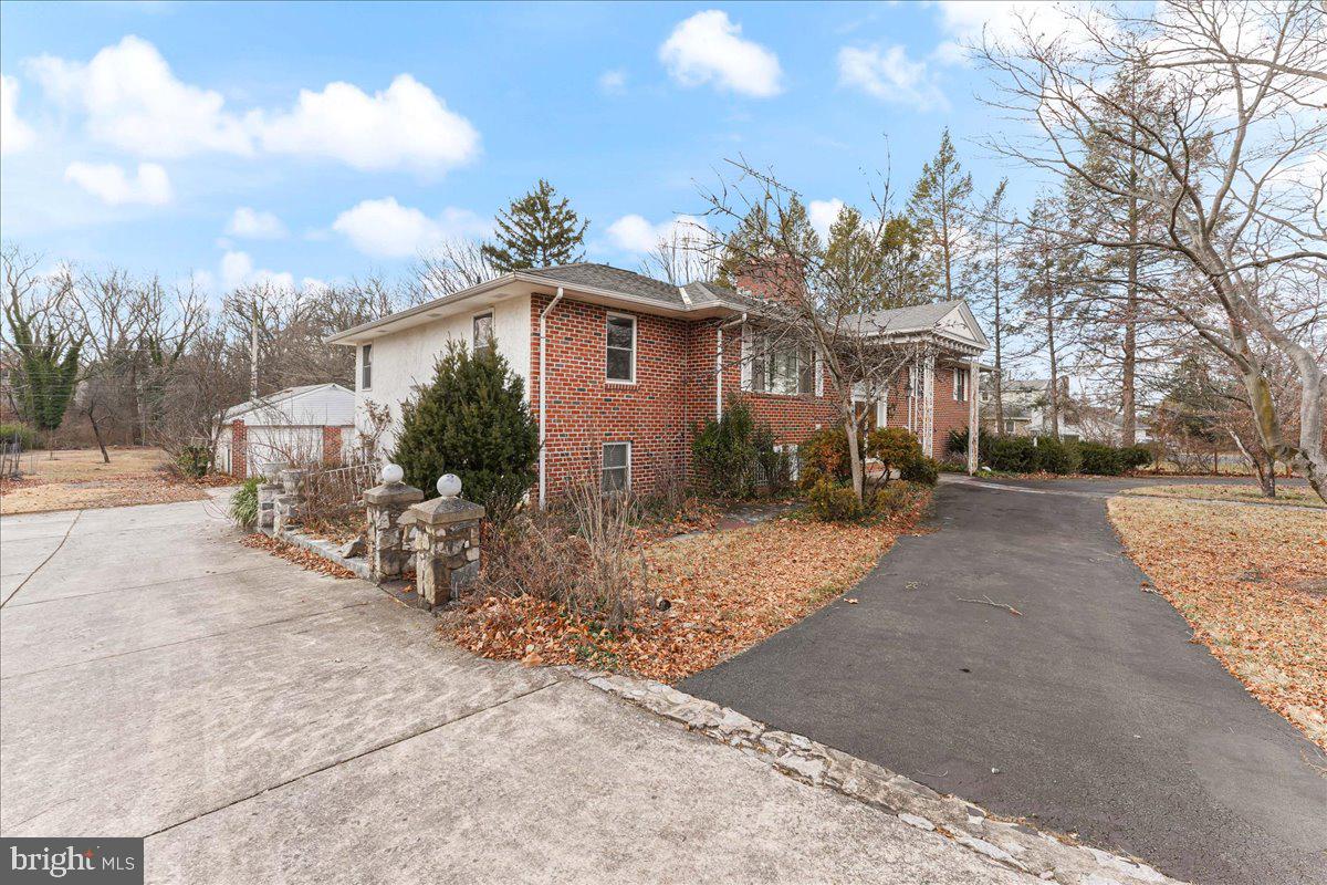 CURRAN TERRACE - Residential