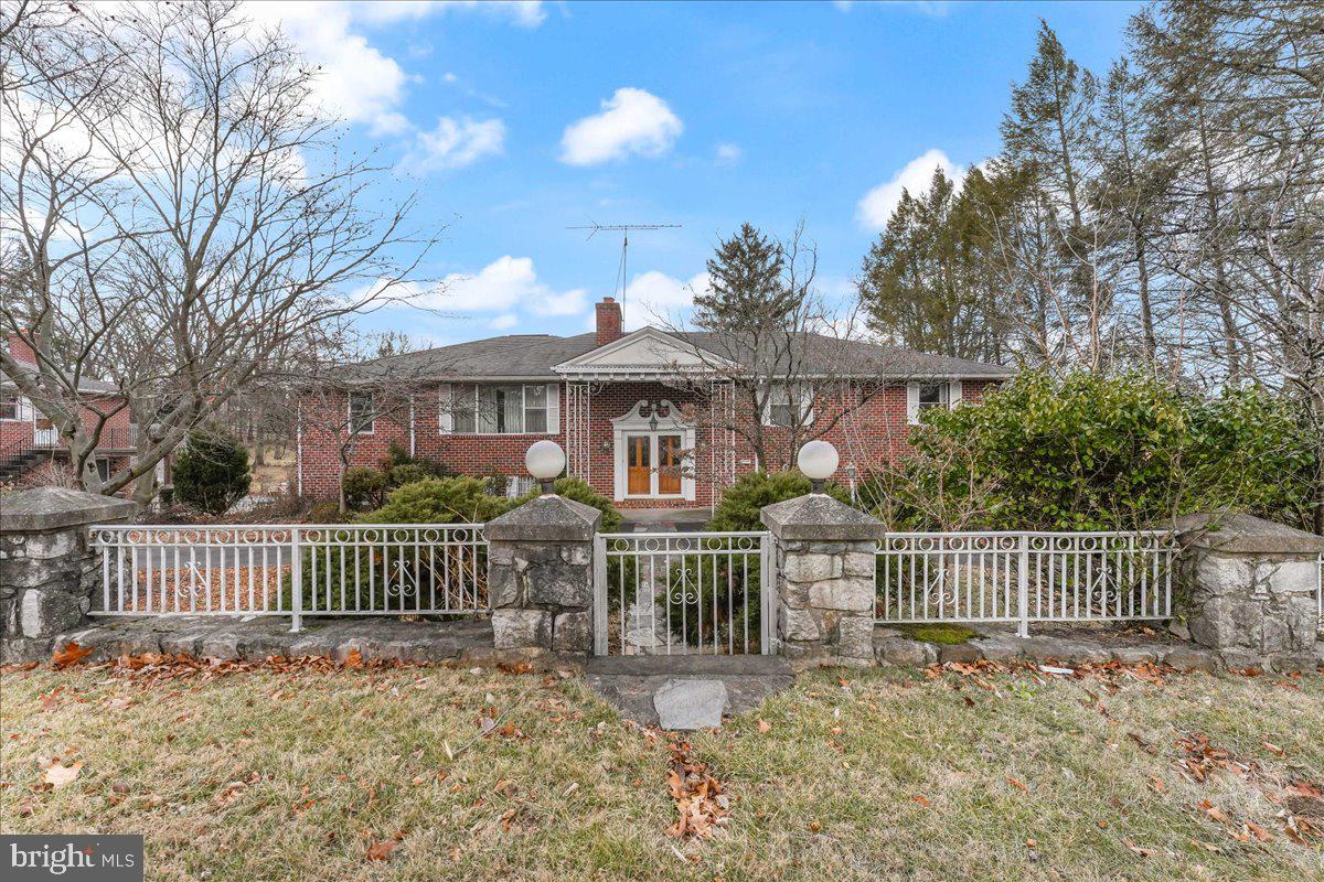 CURRAN TERRACE - Residential