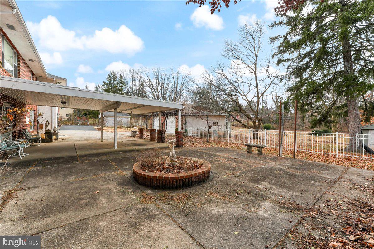 CURRAN TERRACE - Residential