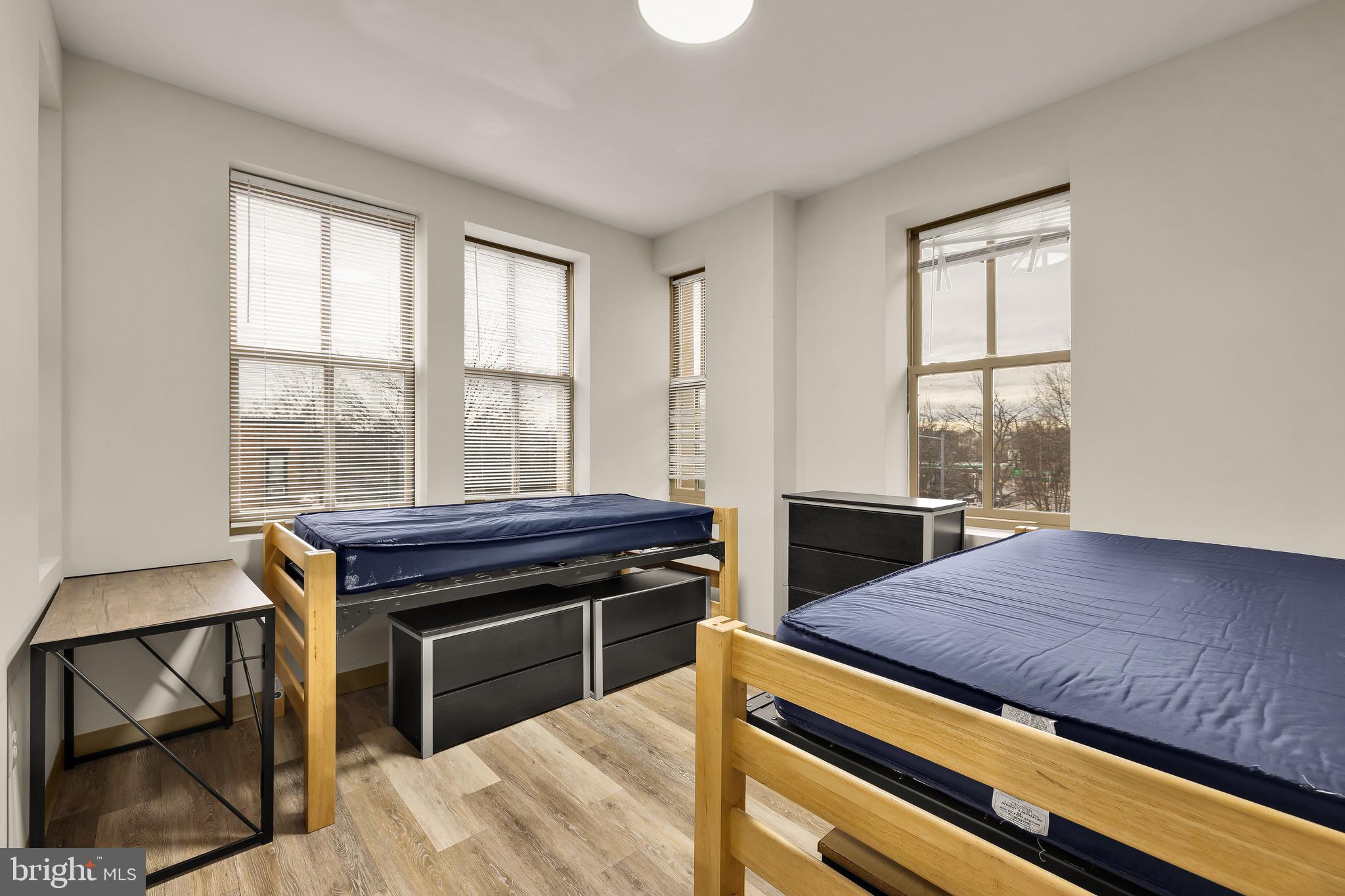 CAPITOL HILL - Residential