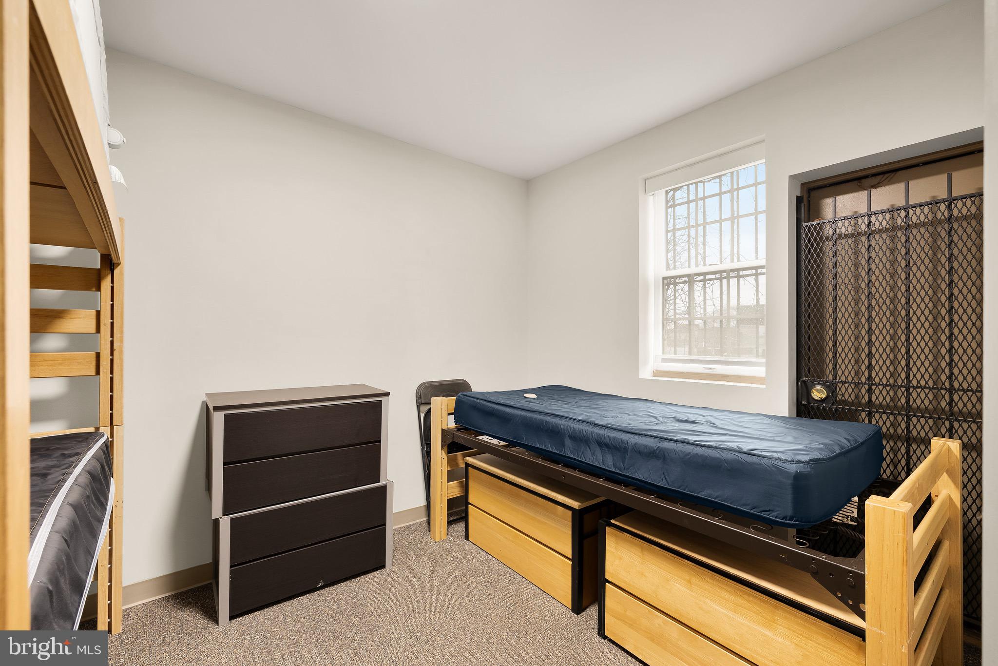 CAPITOL HILL - Residential