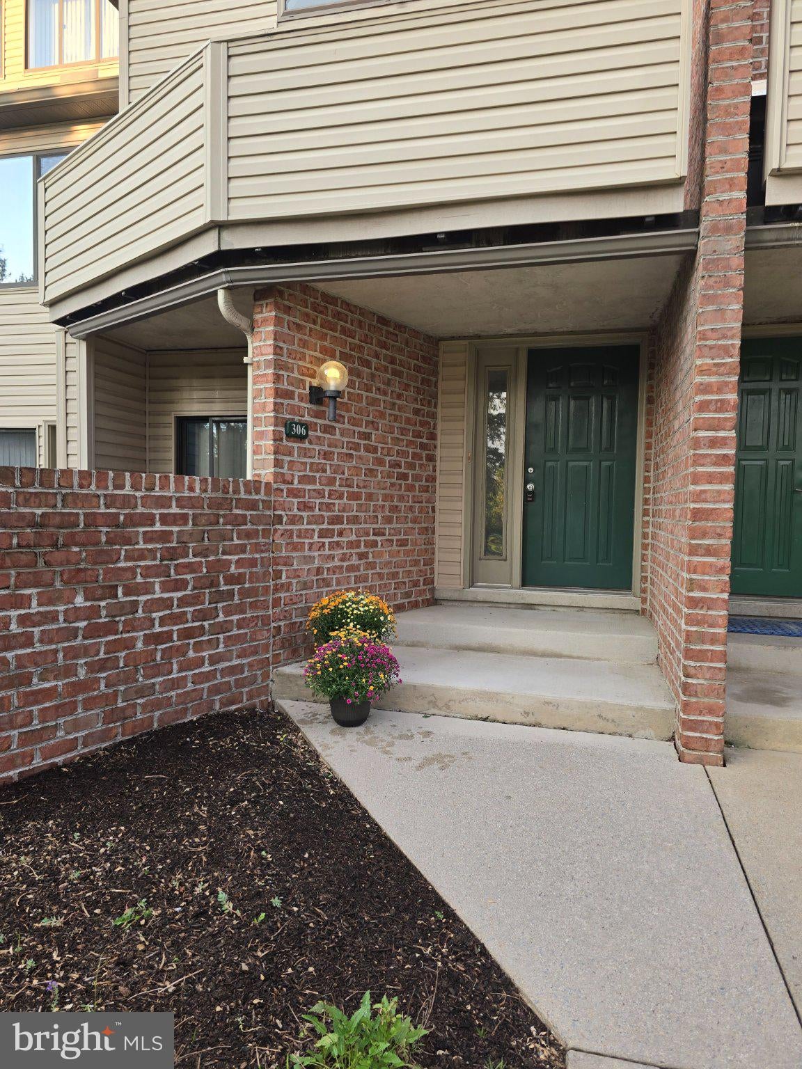 306 CHERRINGTON DRIVE
