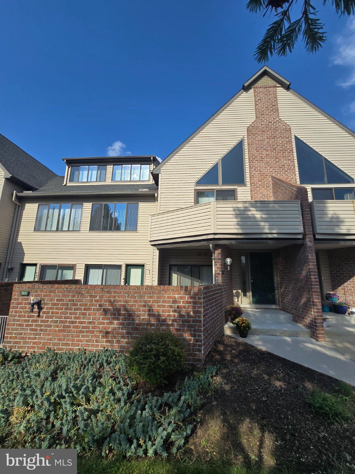 306 CHERRINGTON DRIVE