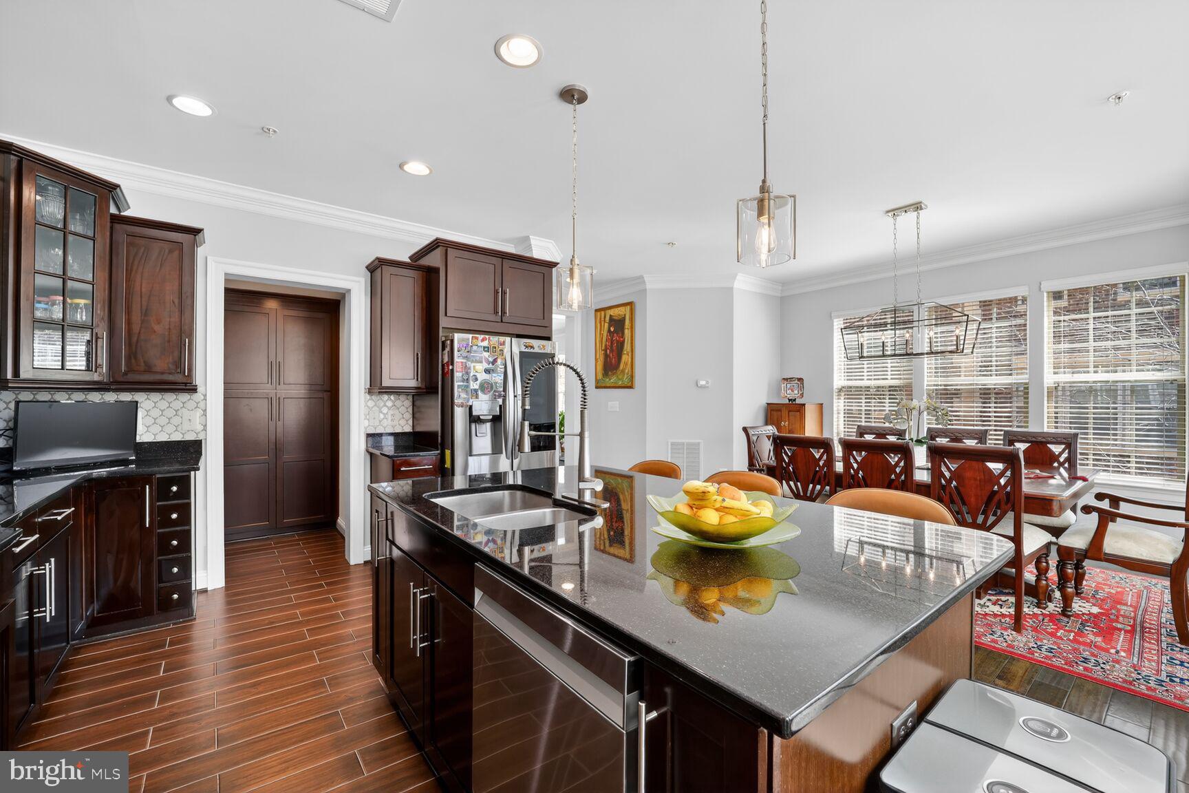 POTOMAC OVERLOOK CONDO - Residential