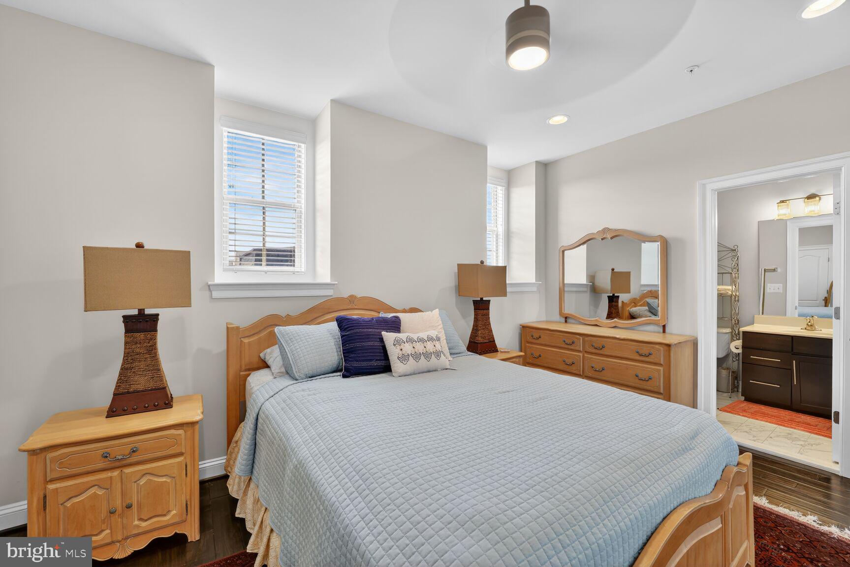 POTOMAC OVERLOOK CONDO - Residential