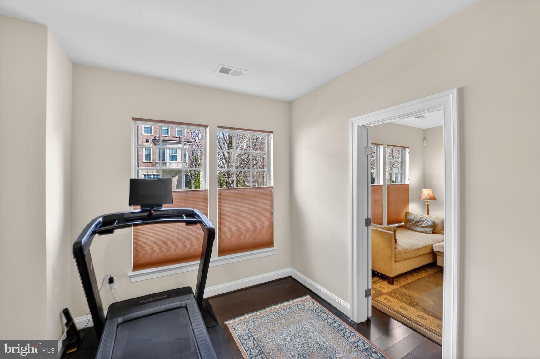 POTOMAC OVERLOOK CONDO - Residential