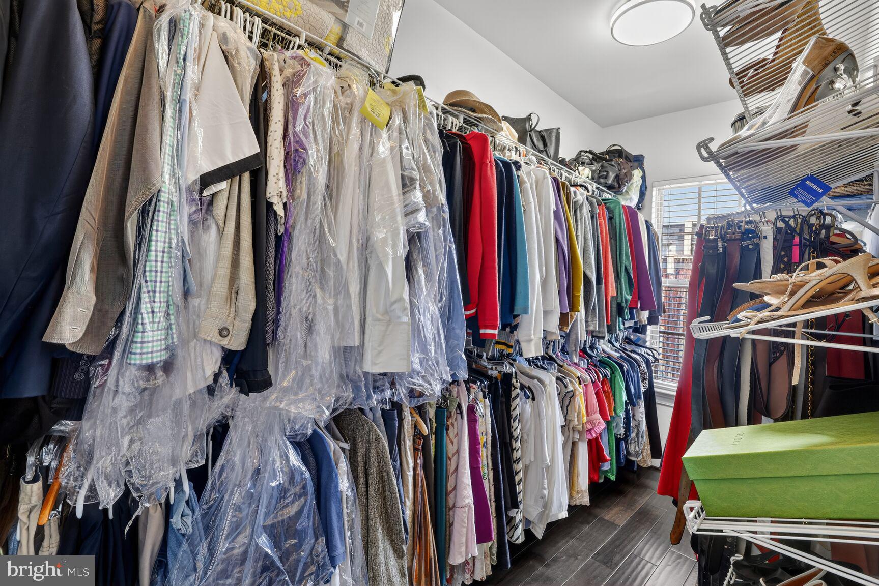 POTOMAC OVERLOOK CONDO - Residential