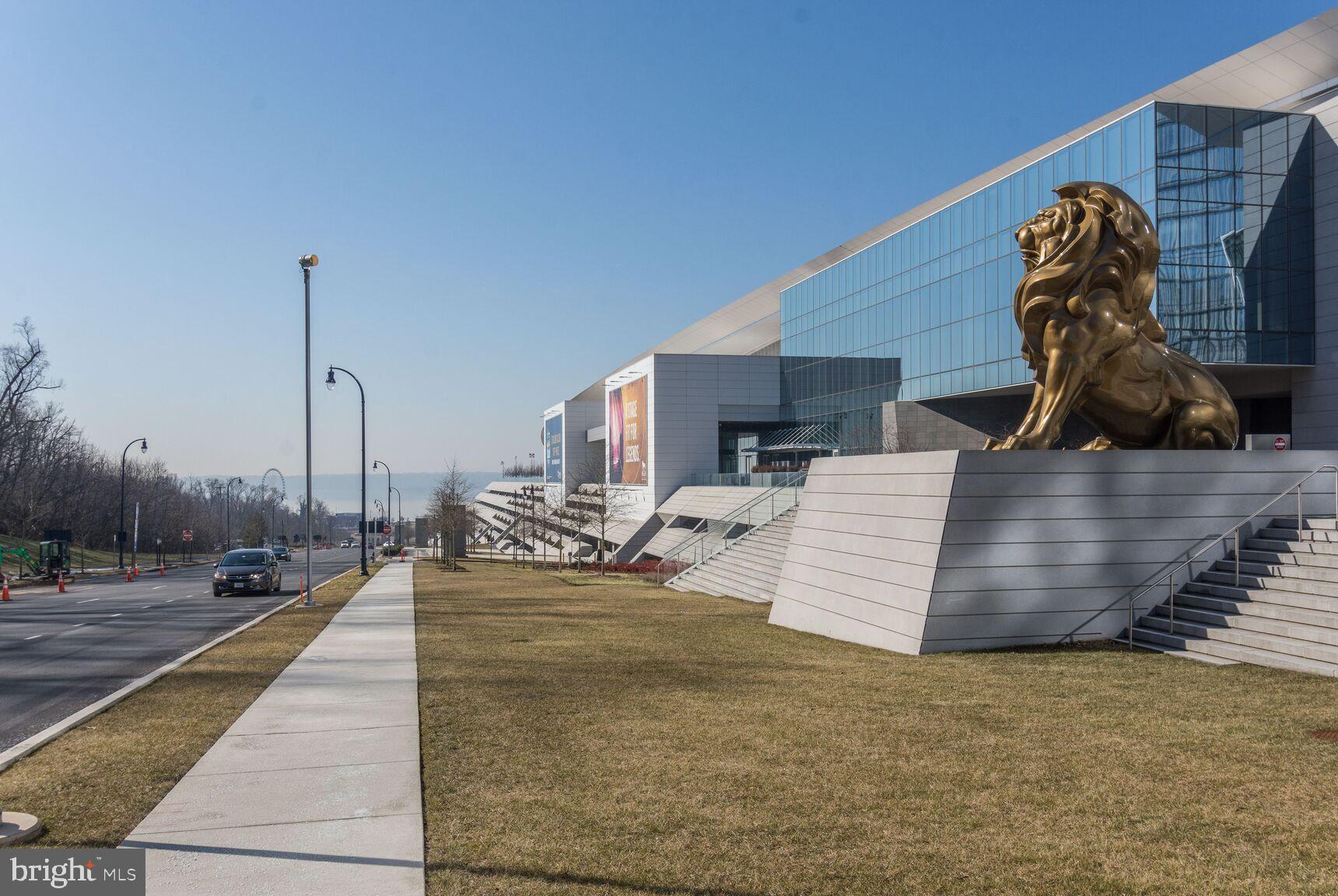 POTOMAC OVERLOOK CONDO - Residential