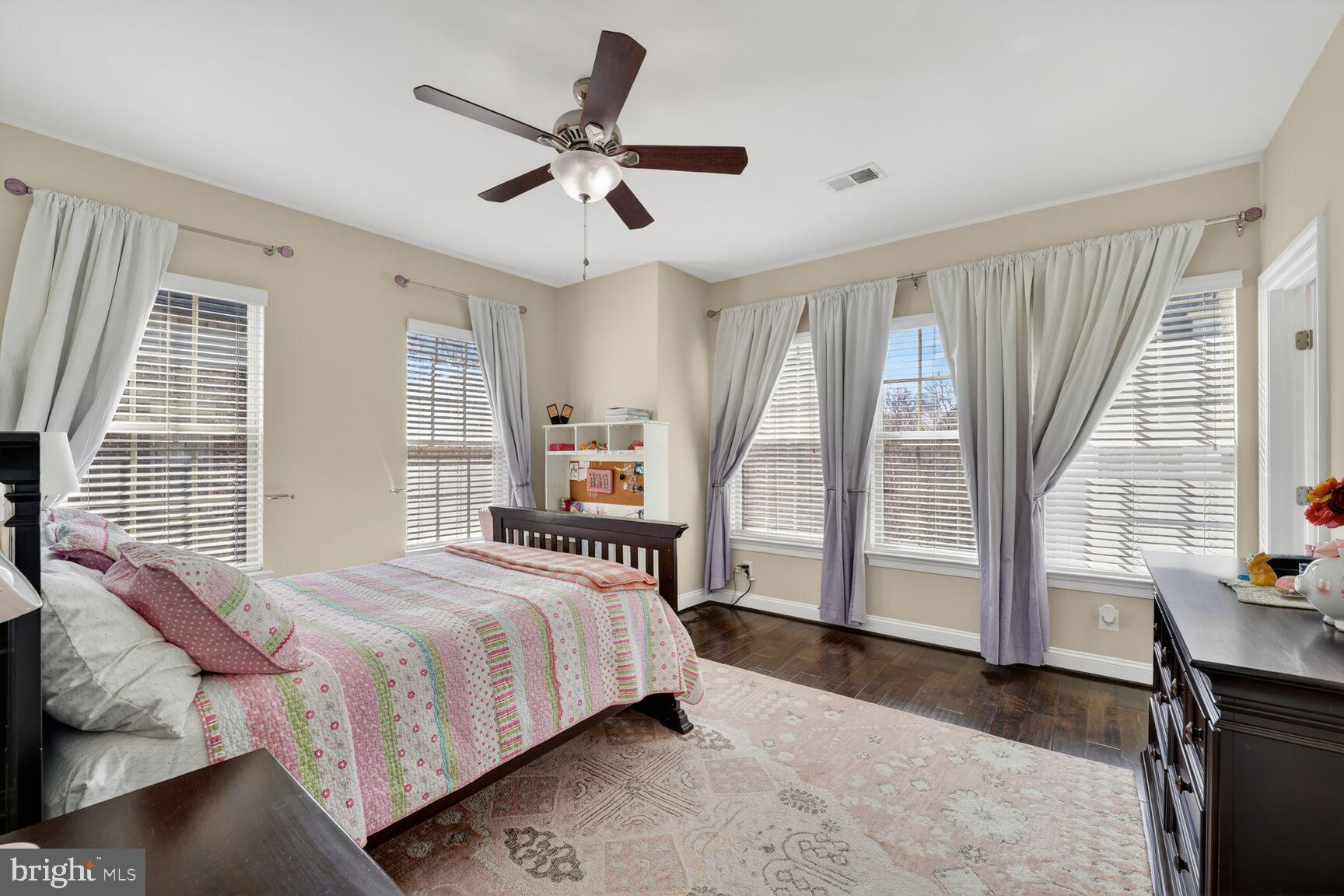 POTOMAC OVERLOOK CONDO - Residential