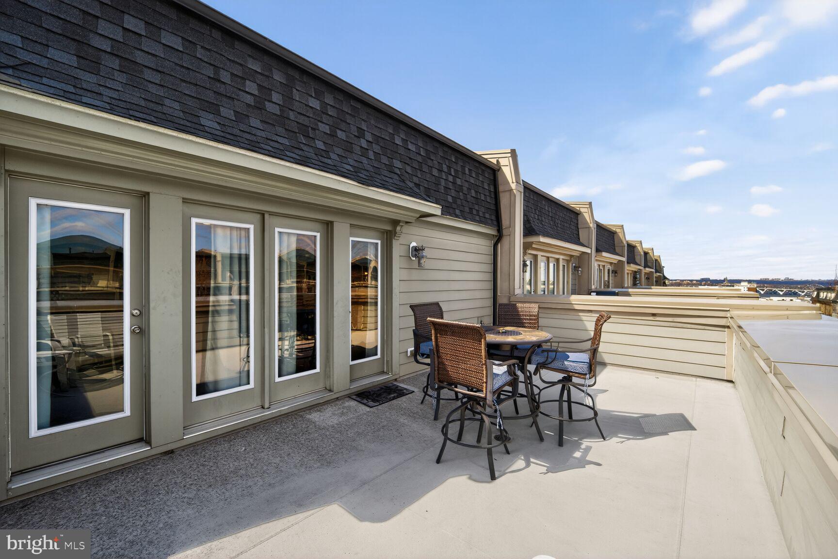 POTOMAC OVERLOOK CONDO - Residential