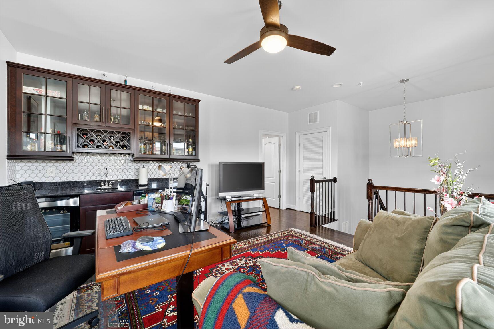 POTOMAC OVERLOOK CONDO - Residential