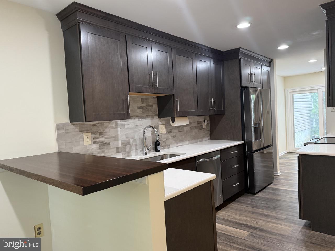 DARLINGTON WOODS - Residential Lease