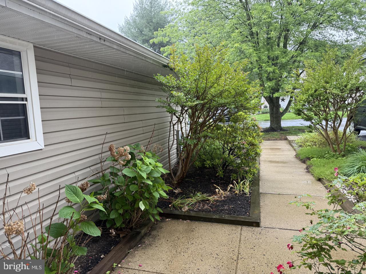 DARLINGTON WOODS - Residential Lease