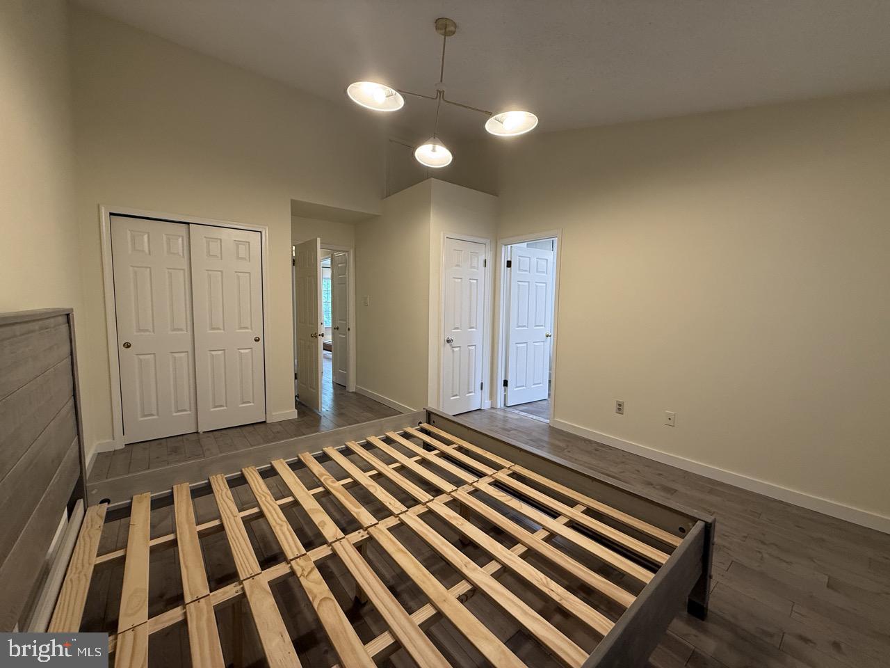 DARLINGTON WOODS - Residential Lease