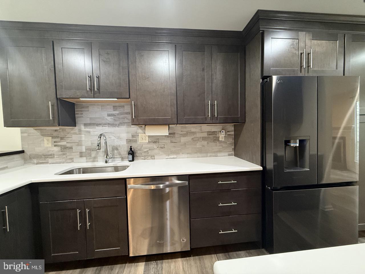 DARLINGTON WOODS - Residential Lease