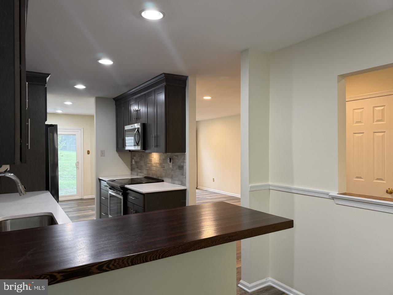 DARLINGTON WOODS - Residential Lease