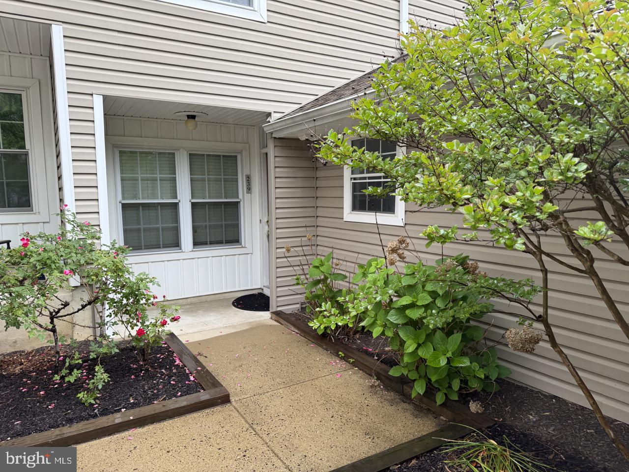 DARLINGTON WOODS - Residential Lease