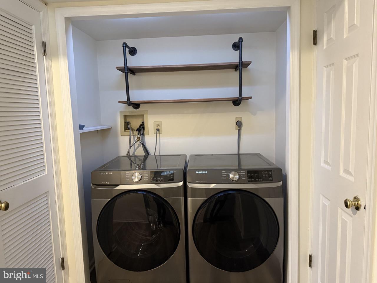 DARLINGTON WOODS - Residential Lease