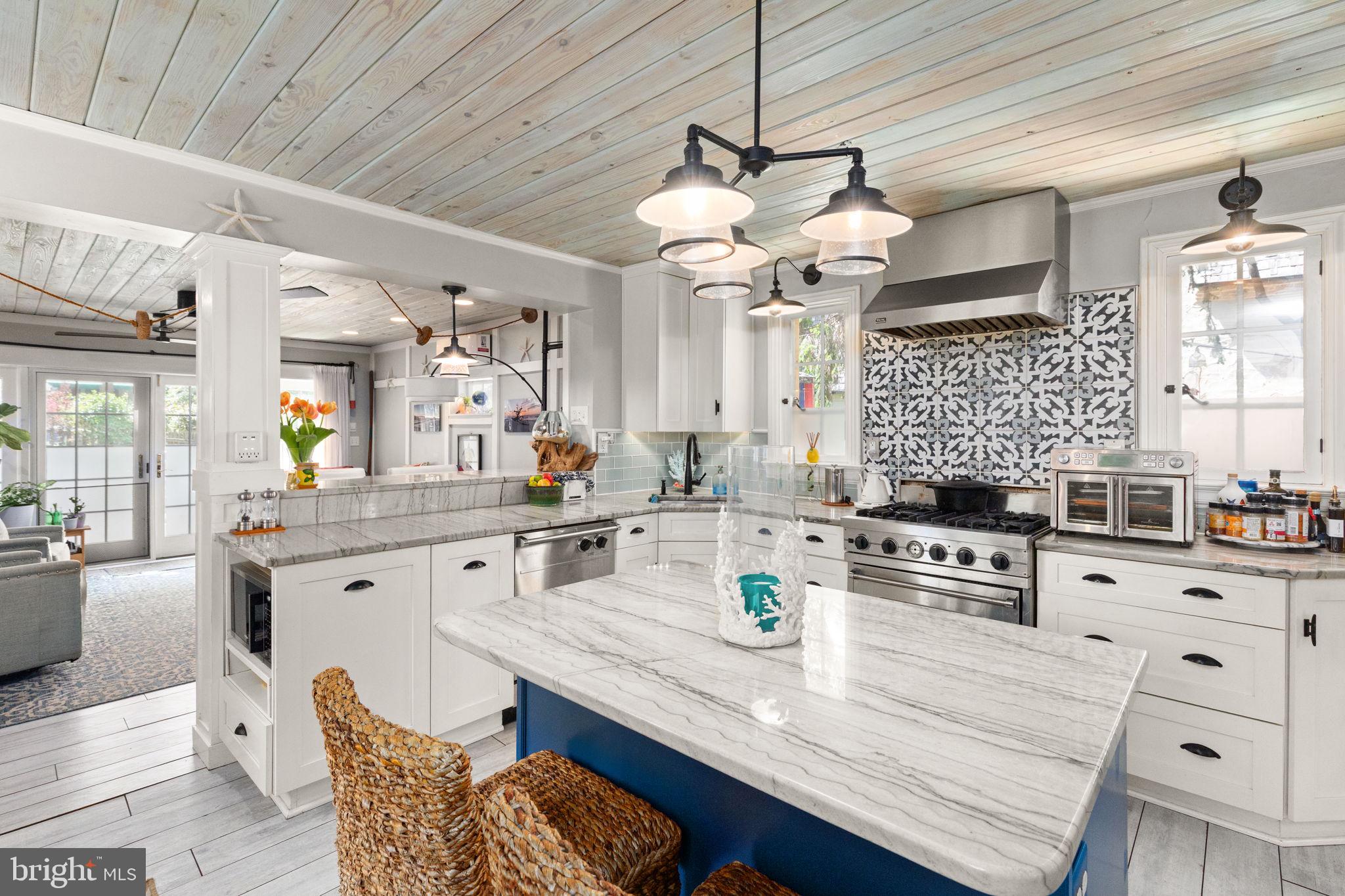 HOMELAND HISTORIC DISTRICT - Residential