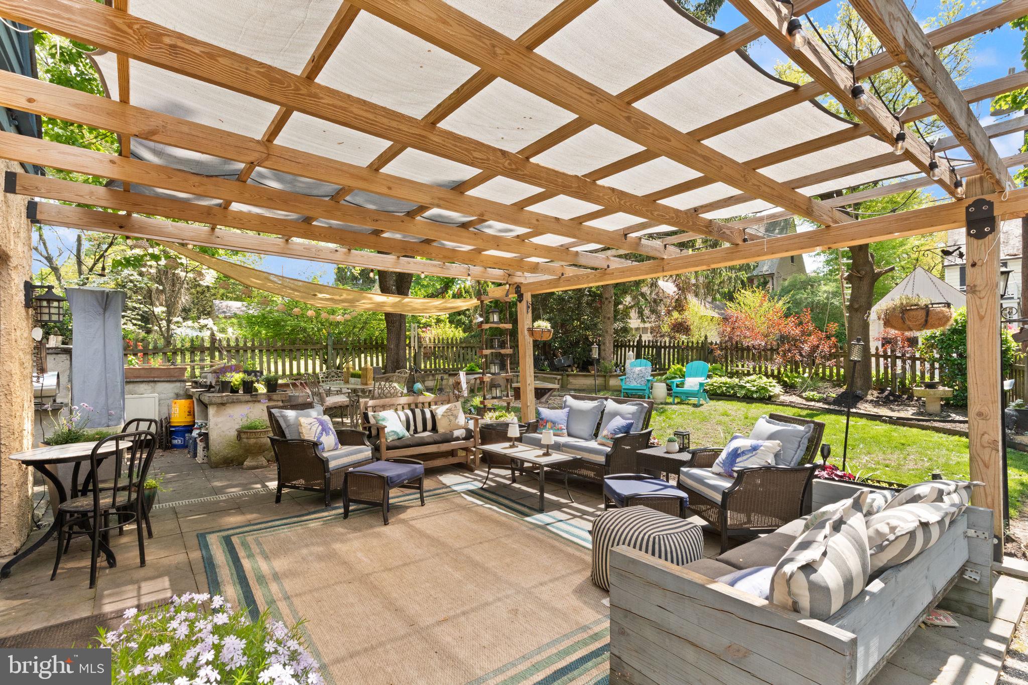 HOMELAND HISTORIC DISTRICT - Residential