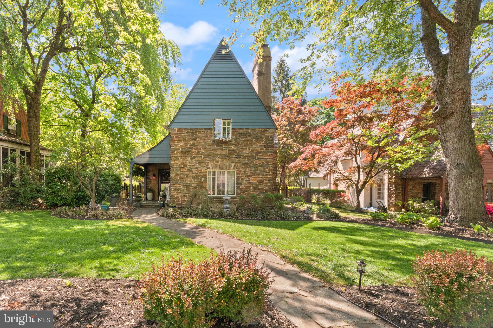 HOMELAND HISTORIC DISTRICT - Residential