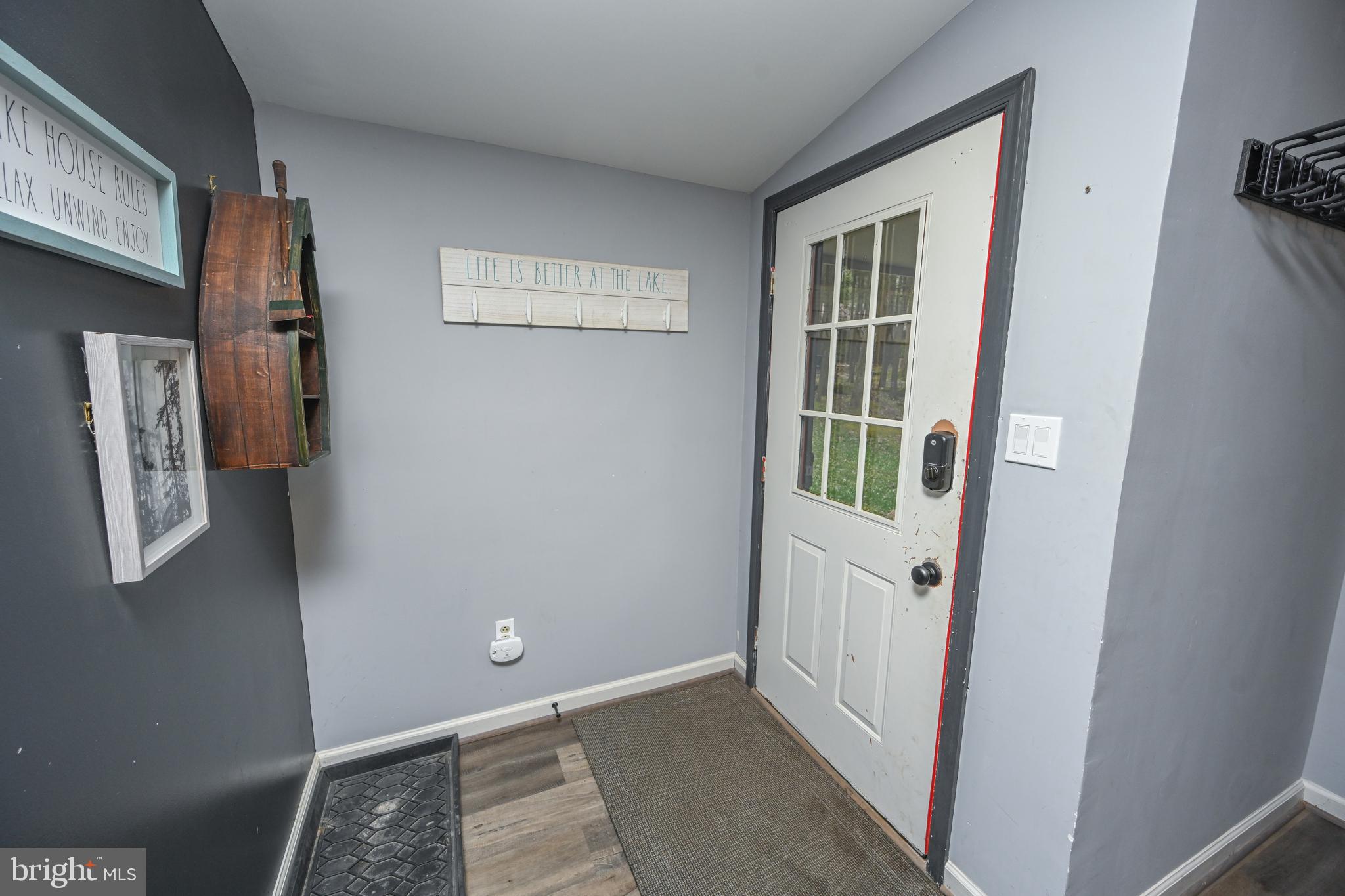 LAKE SHORE DRIVE - Residential