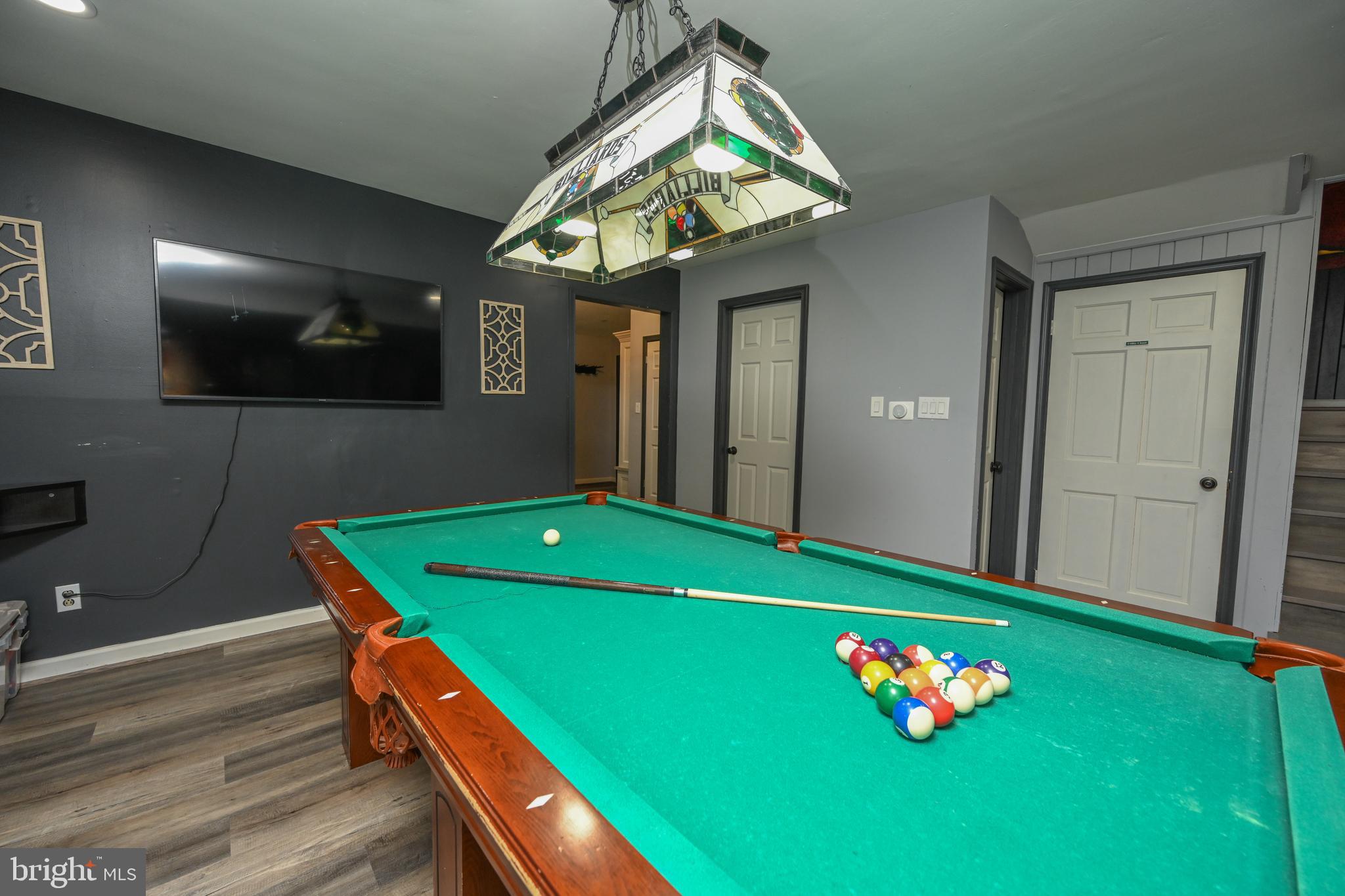 LAKE SHORE DRIVE - Residential