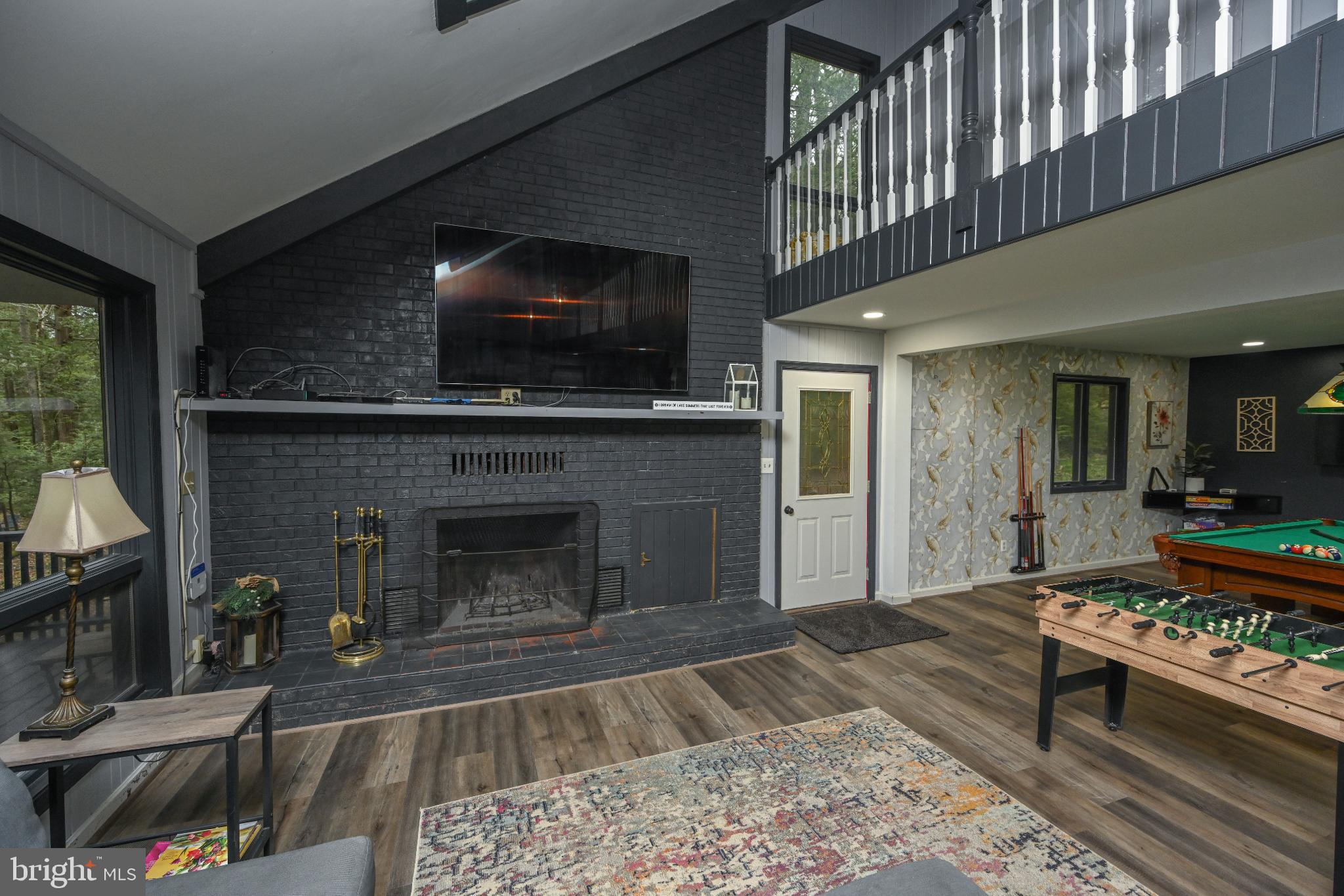 LAKE SHORE DRIVE - Residential