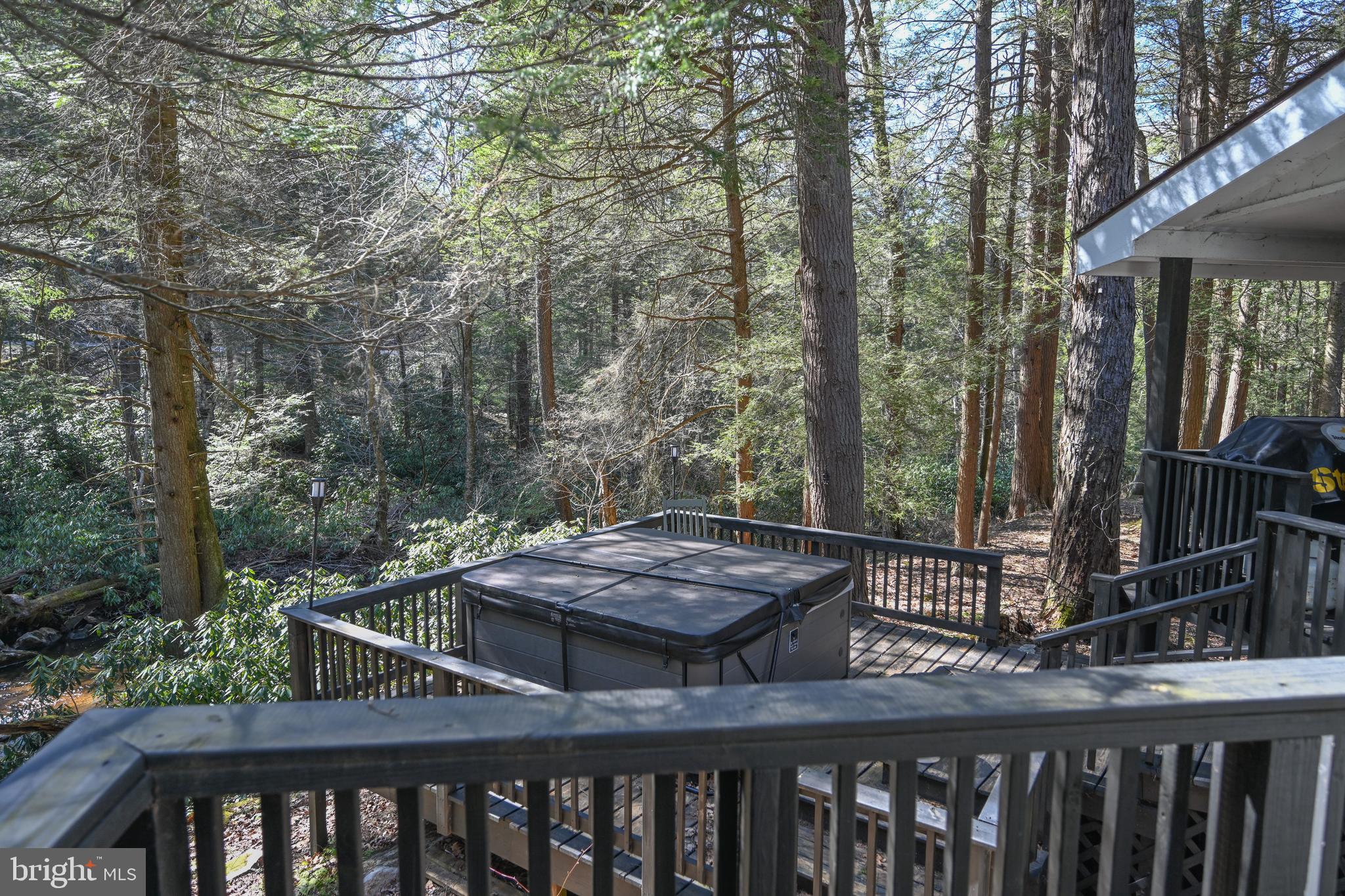 LAKE SHORE DRIVE - Residential