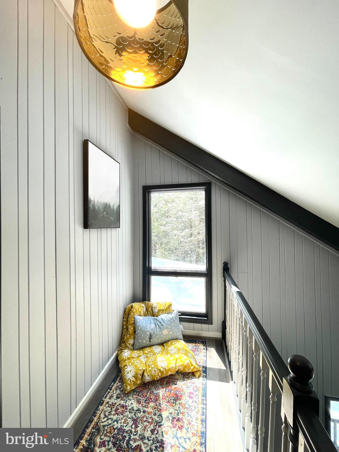 LAKE SHORE DRIVE - Residential