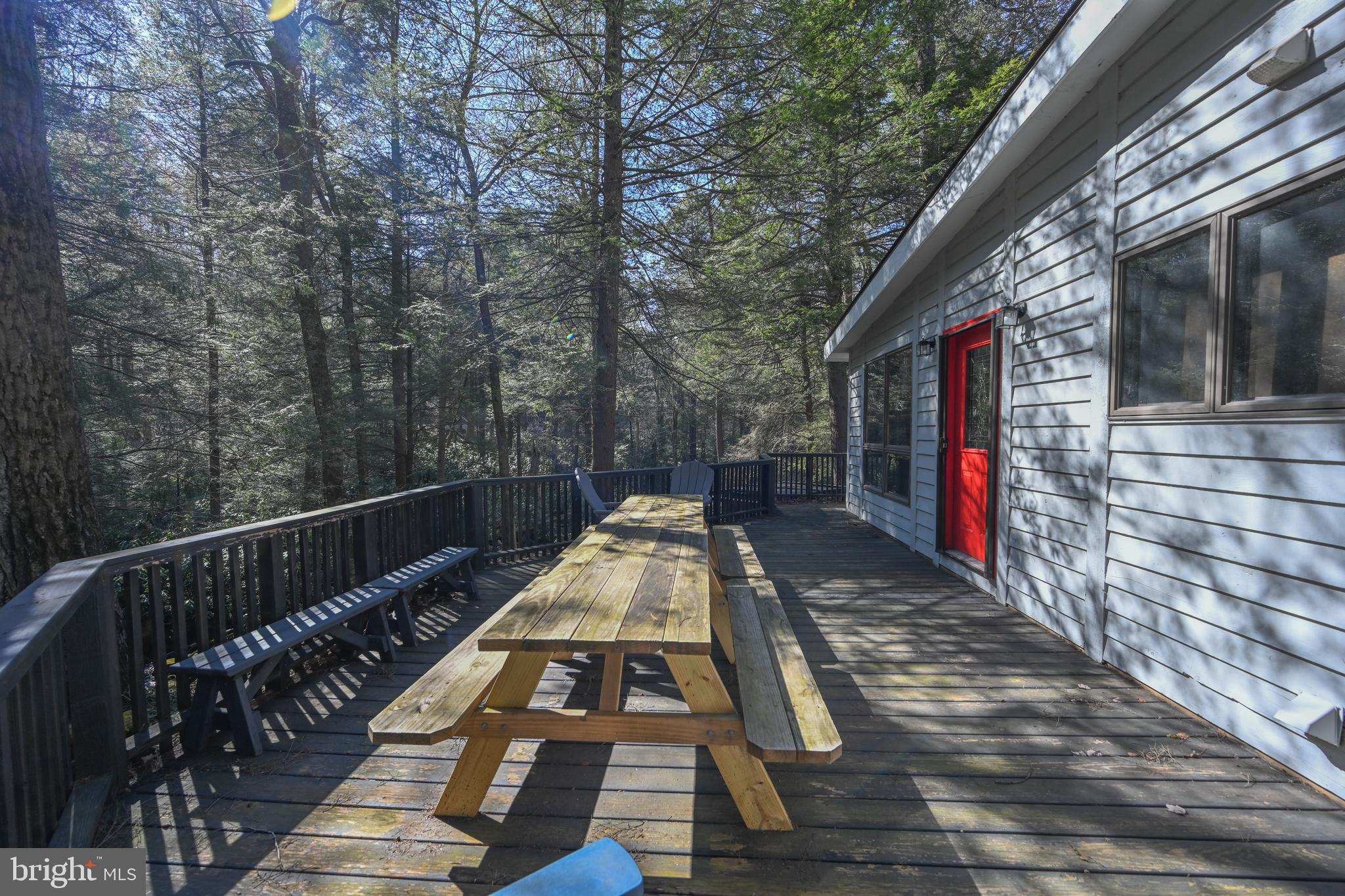 LAKE SHORE DRIVE - Residential