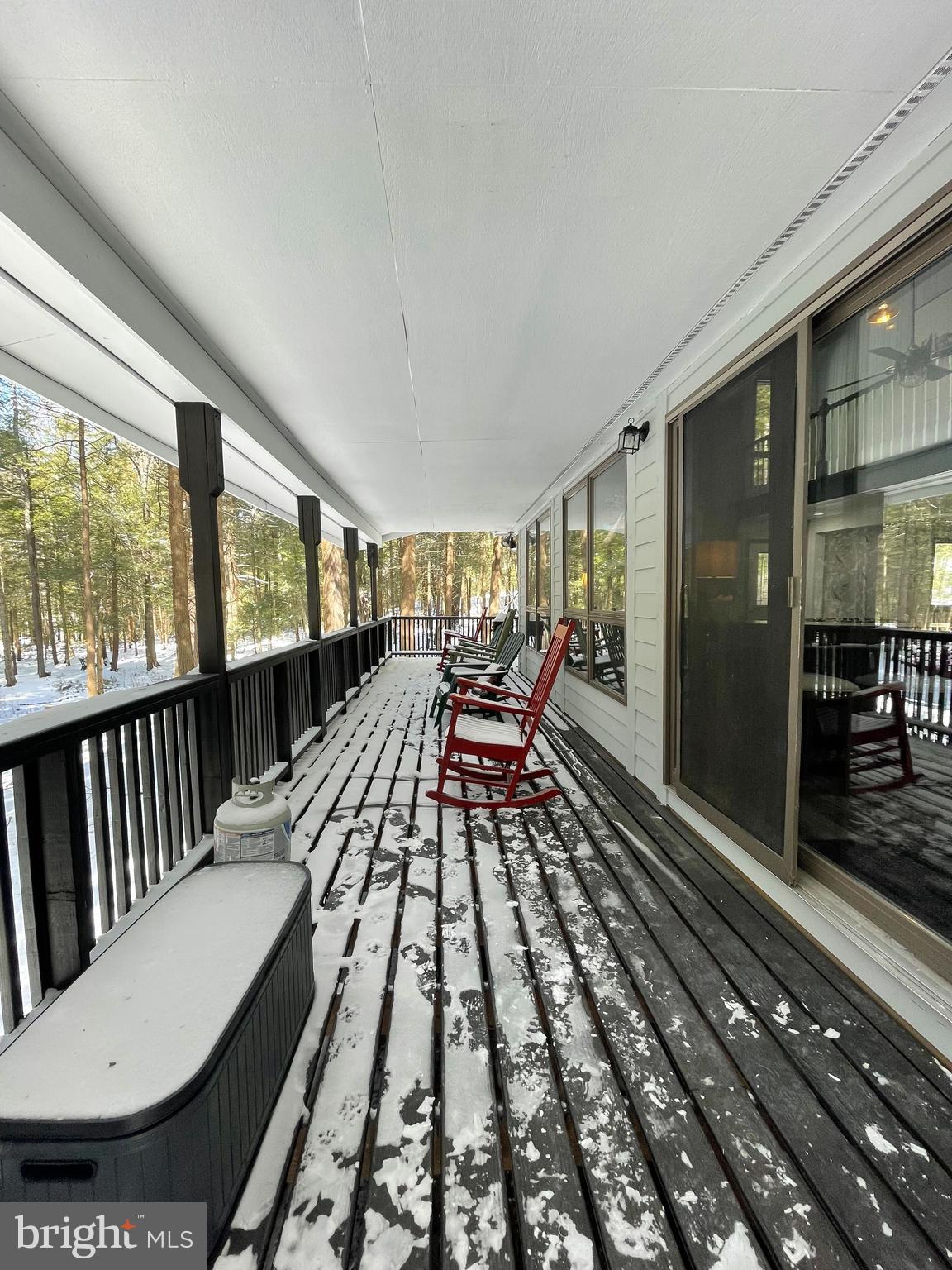 LAKE SHORE DRIVE - Residential