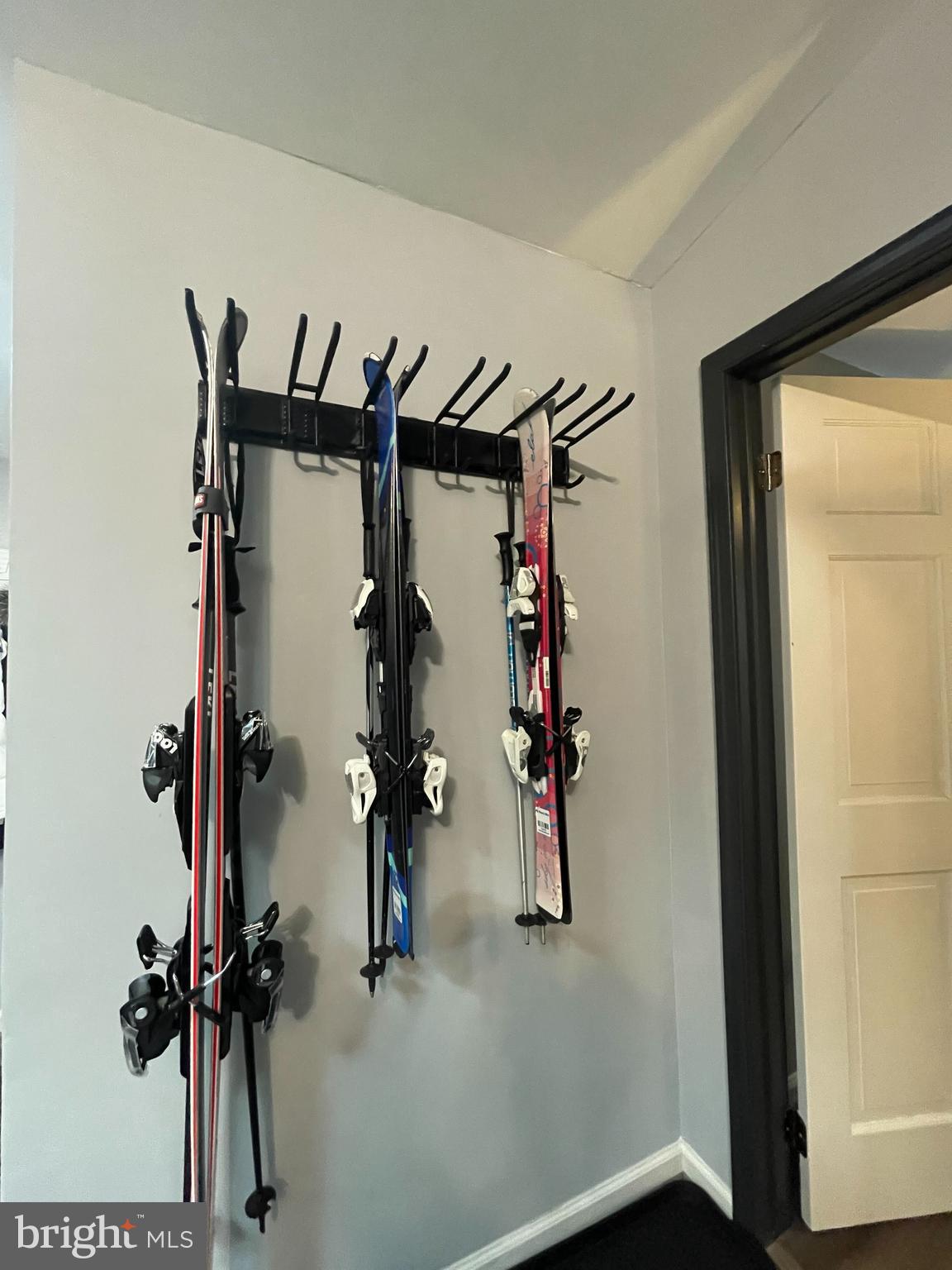 LAKE SHORE DRIVE - Residential