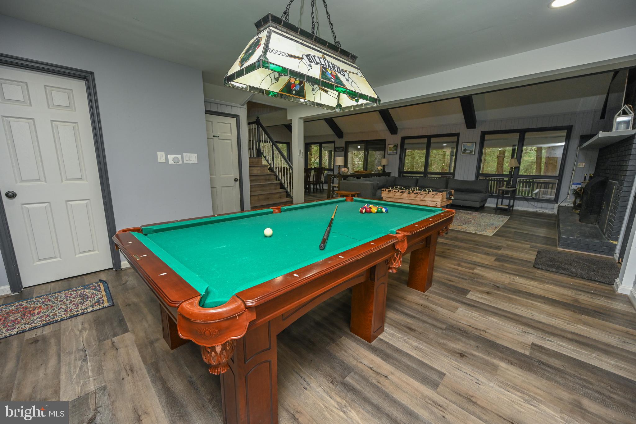 LAKE SHORE DRIVE - Residential