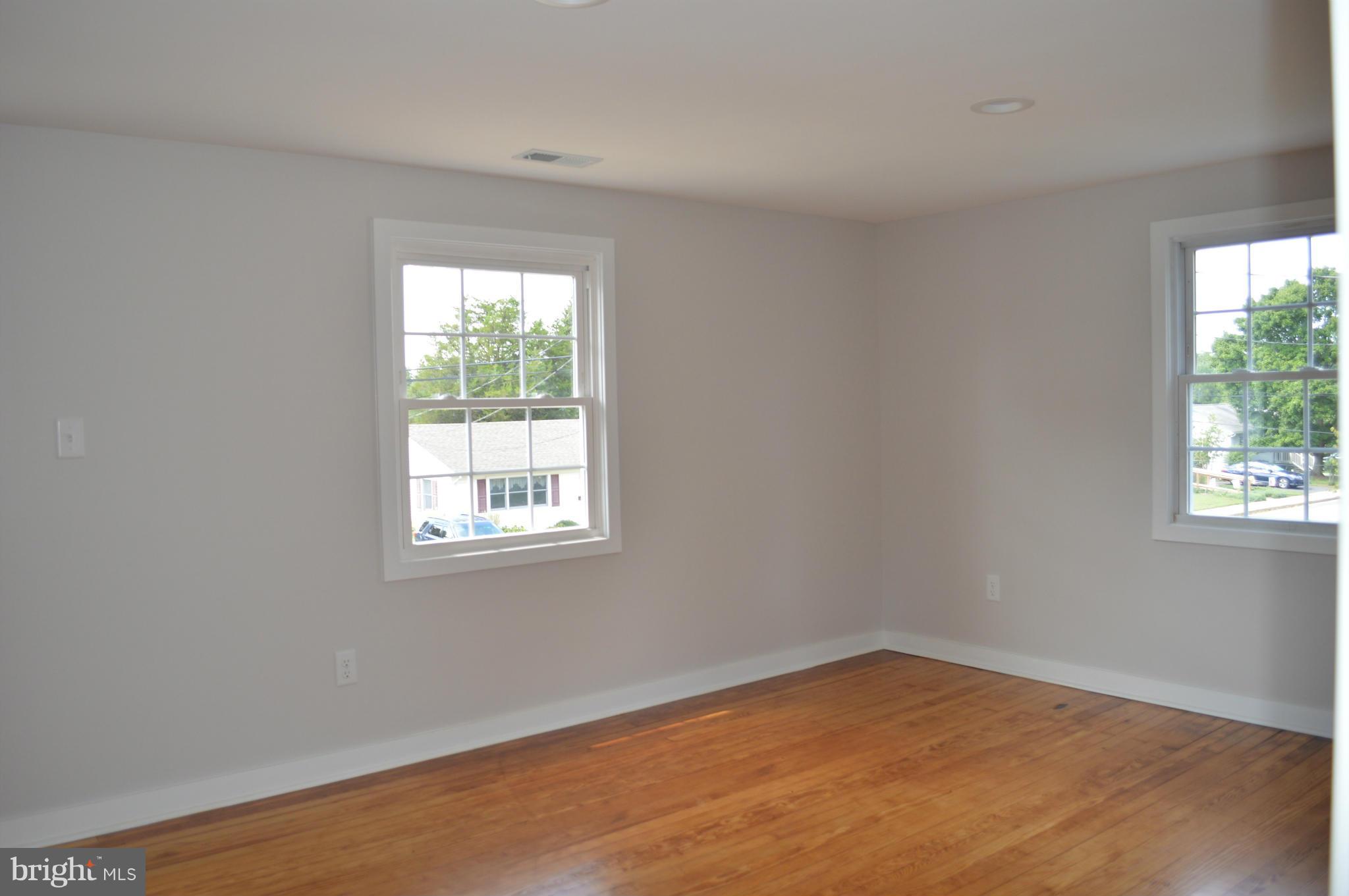 CENTREVILLE - Residential Lease