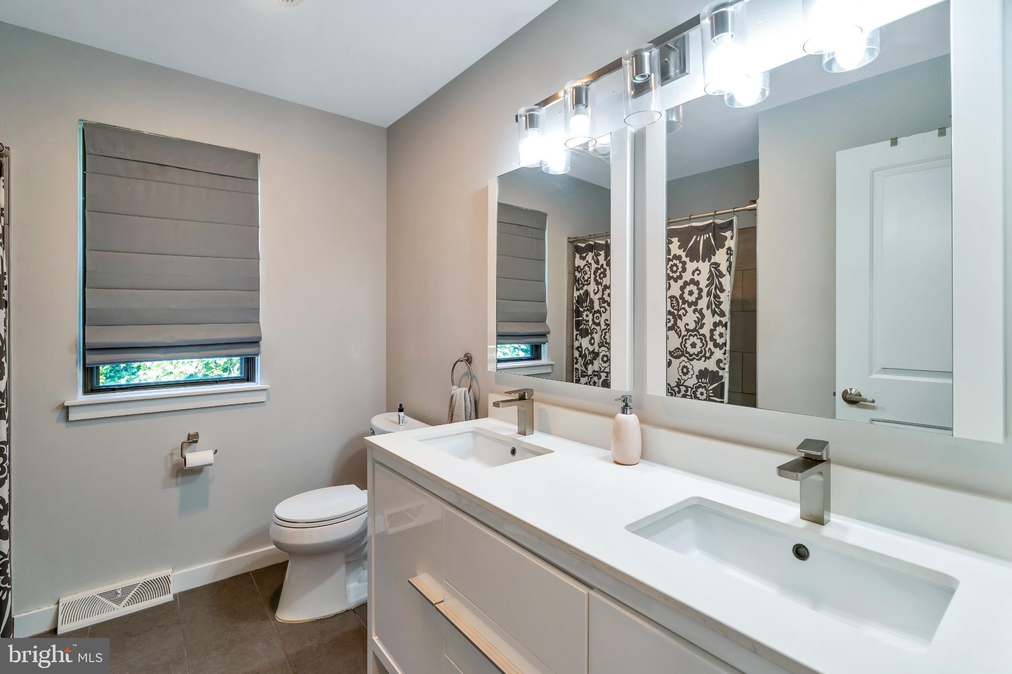 WYNNEWOOD - Residential