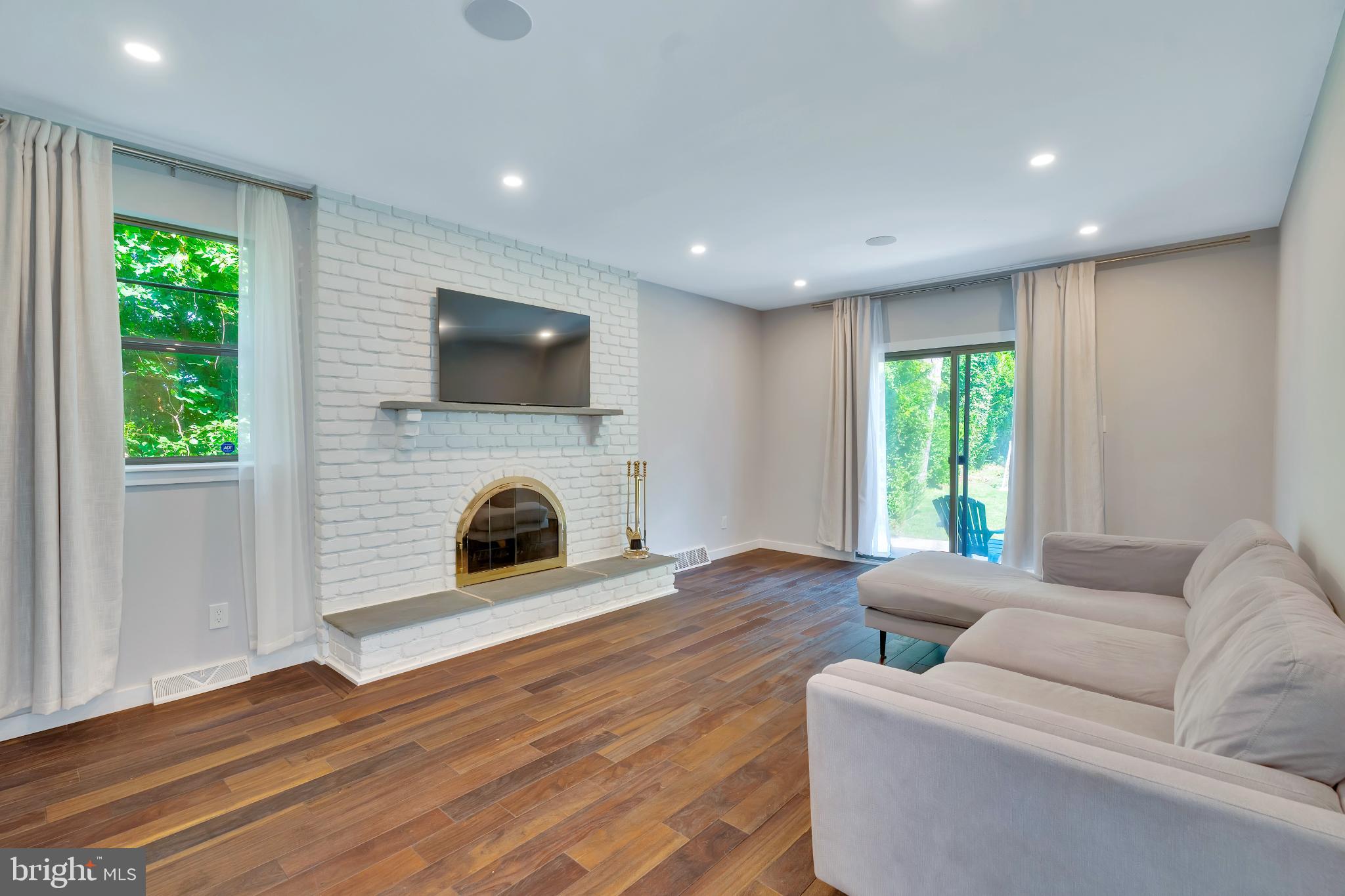 WYNNEWOOD - Residential