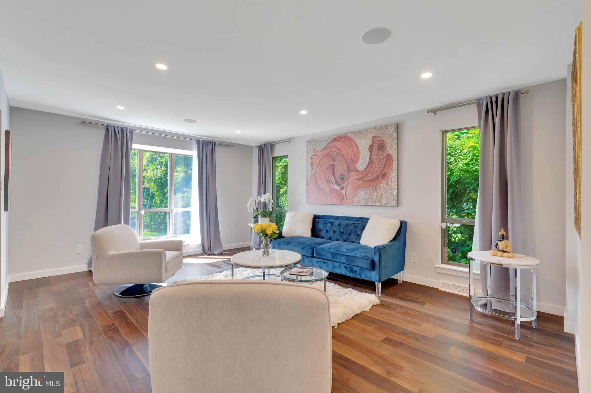 WYNNEWOOD - Residential