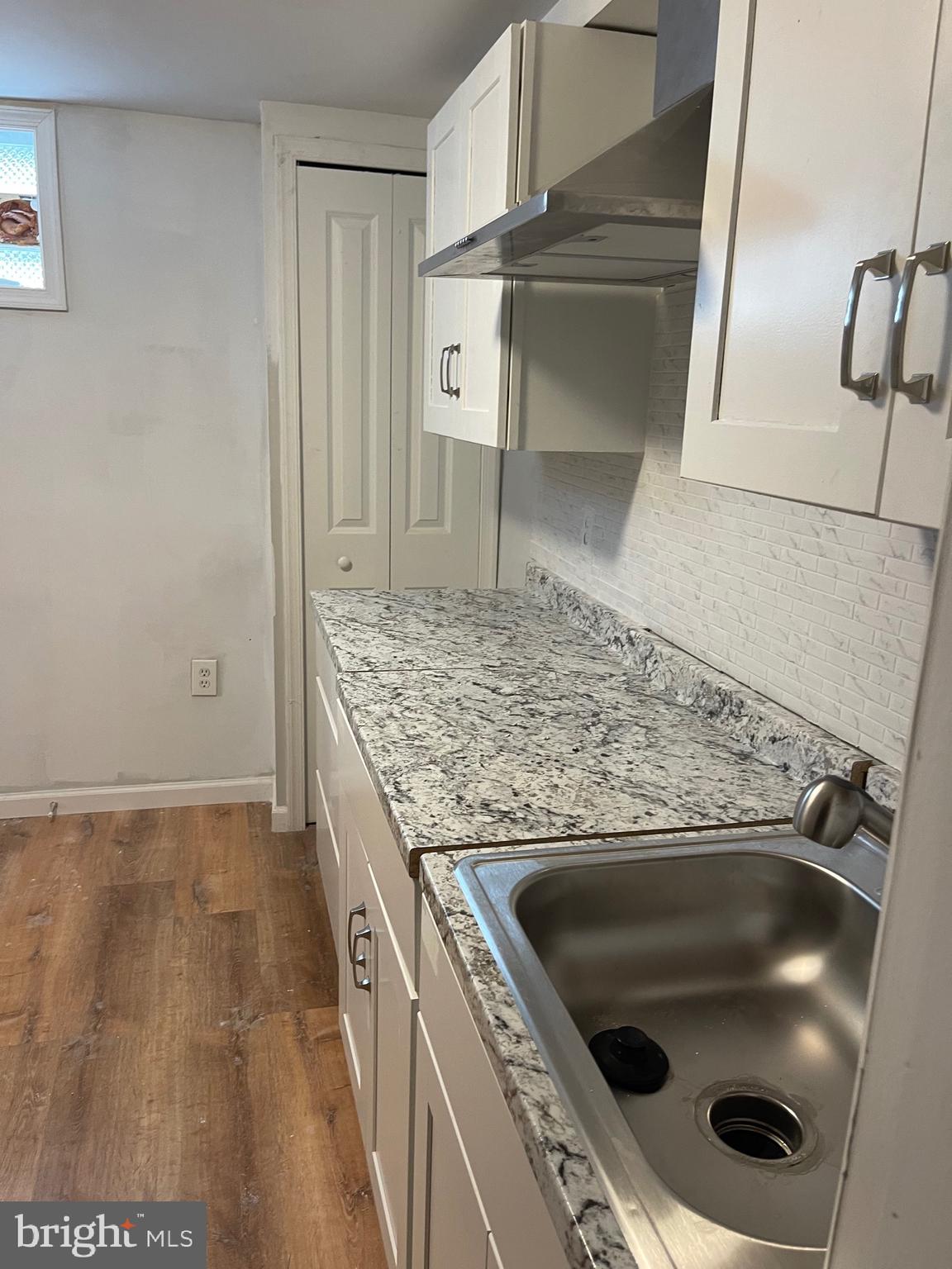 CALVERTON - Residential Lease