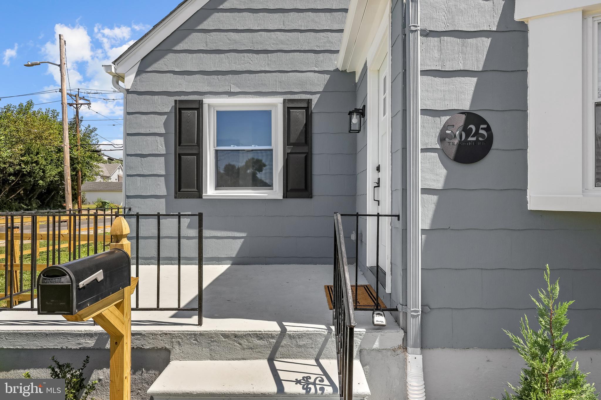 CHRISTOPHER - Residential