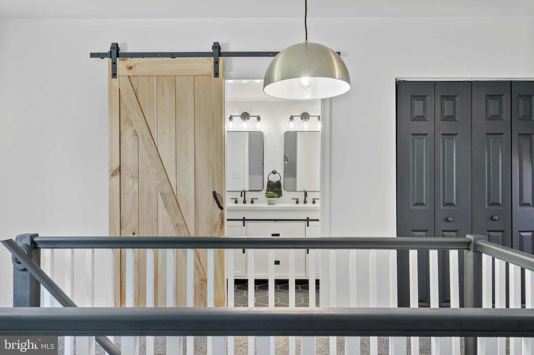 CHRISTOPHER - Residential