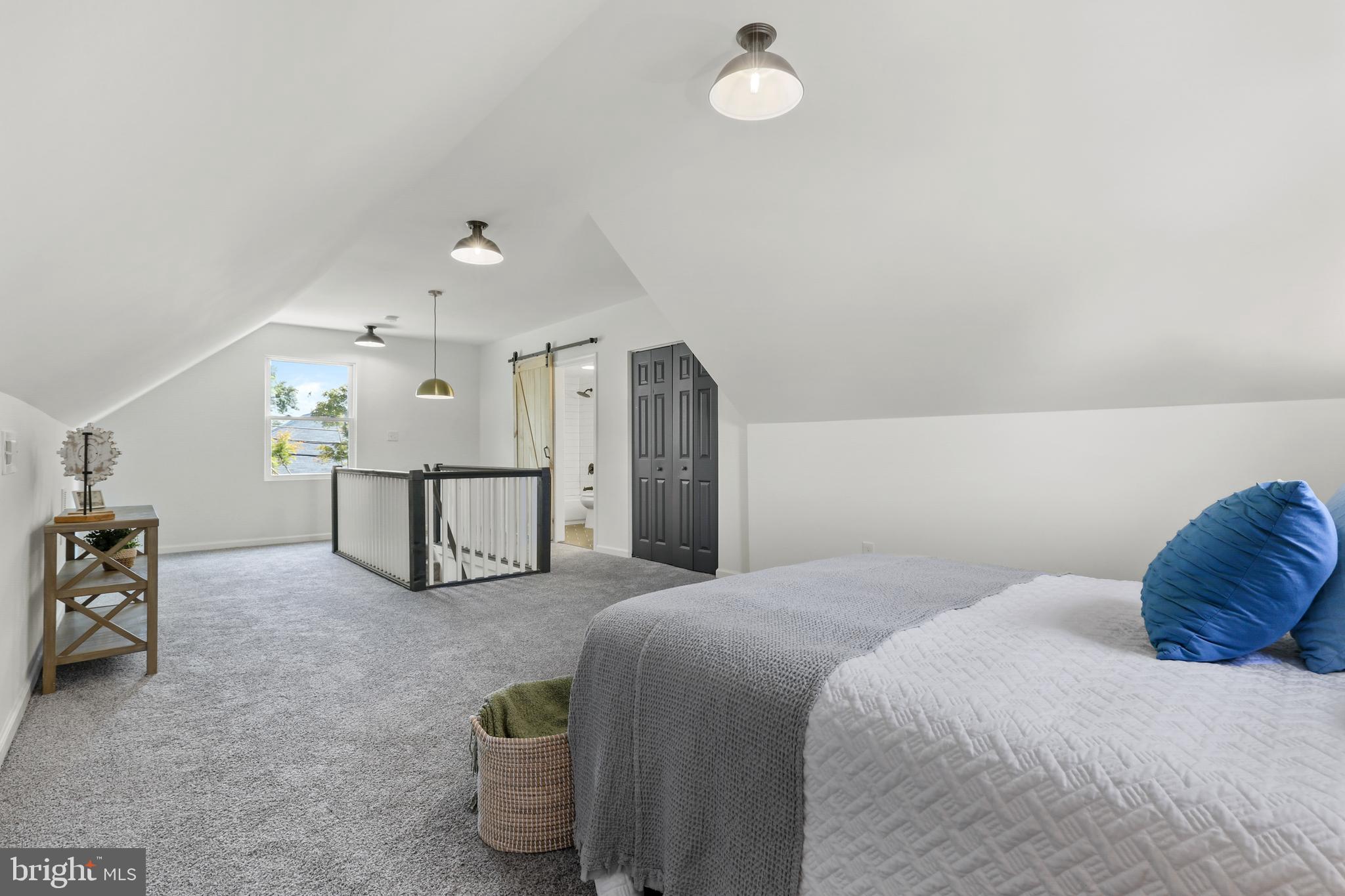 CHRISTOPHER - Residential