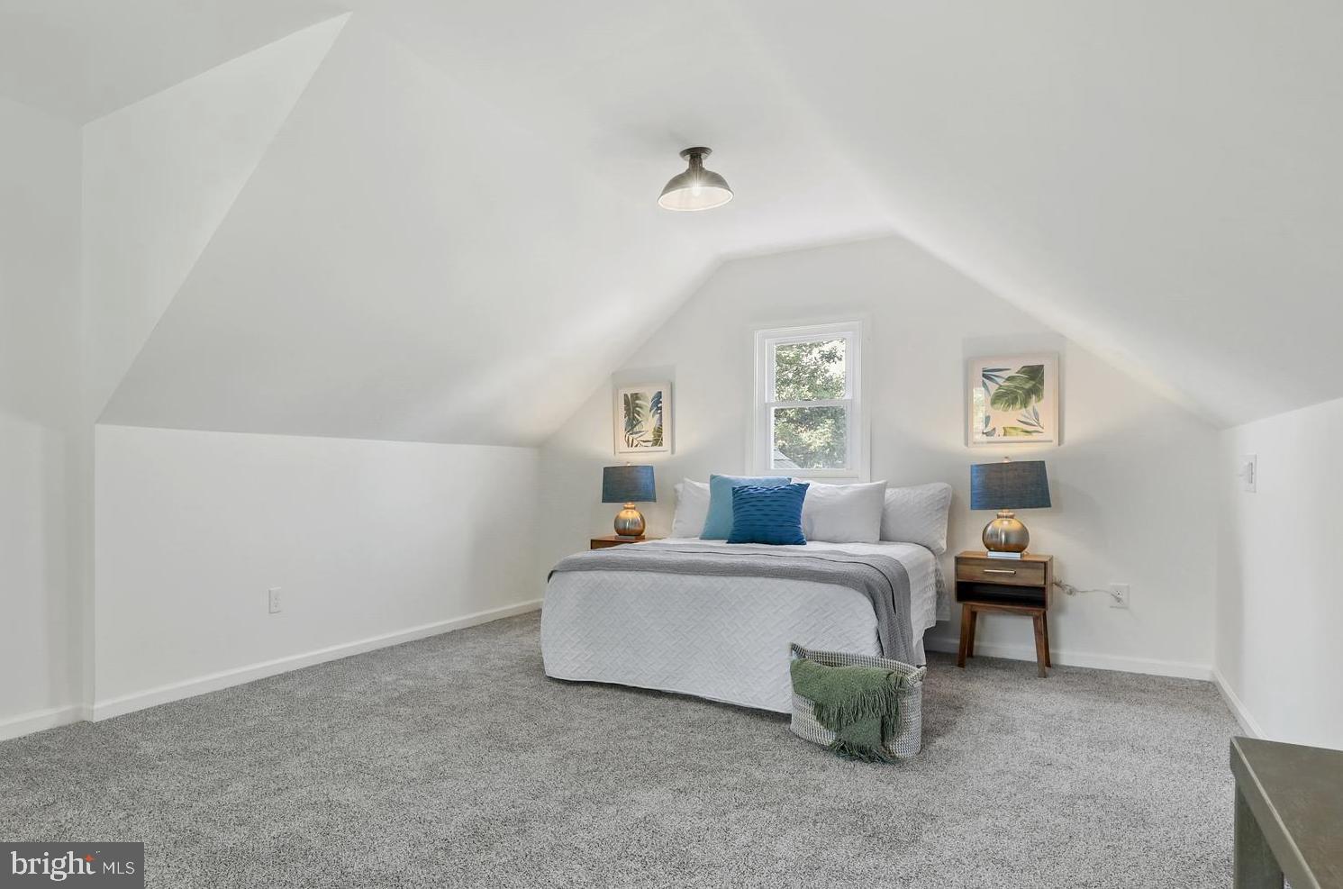 CHRISTOPHER - Residential